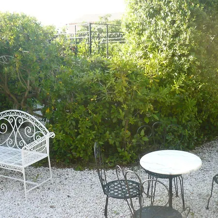 Pensionat Villa-rozelands Six-Fours-les-Plages